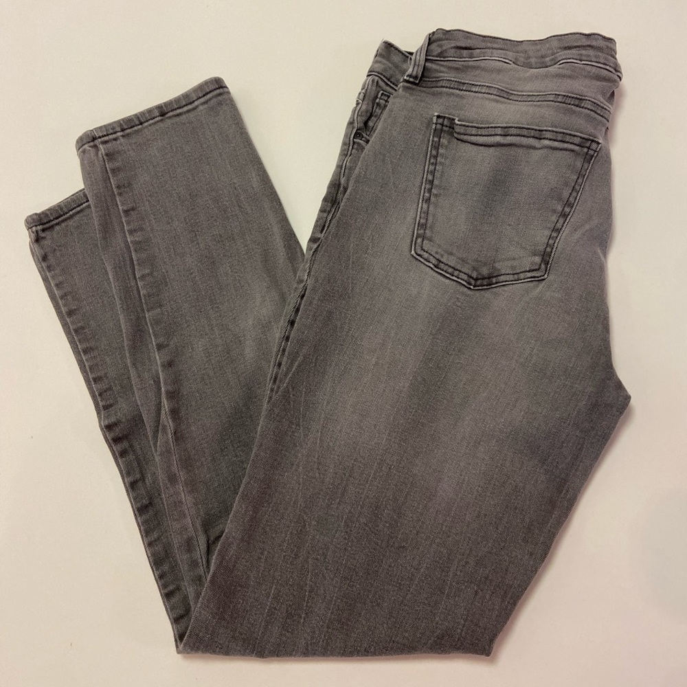 Calvin Klein Jeans Women's Gray Distressed Super Skinny Jeans